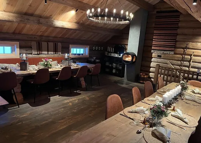 Feriehus Rudland Gard - Unik Gardsovernatting I Stabbur Fra 1750 *