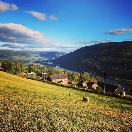Rudland Gard - Unik Gardsovernatting I Stabbur Fra 1750 Sør-Fron