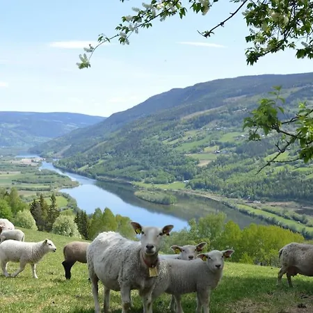 Rudland Gard - Unik Gardsovernatting I Stabbur Fra 1750 * Sør-Fron