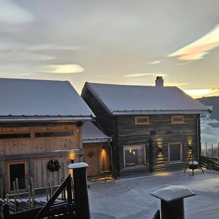 Rudland Gard - Unik Gardsovernatting I Stabbur Fra 1750 Casa de Férias *